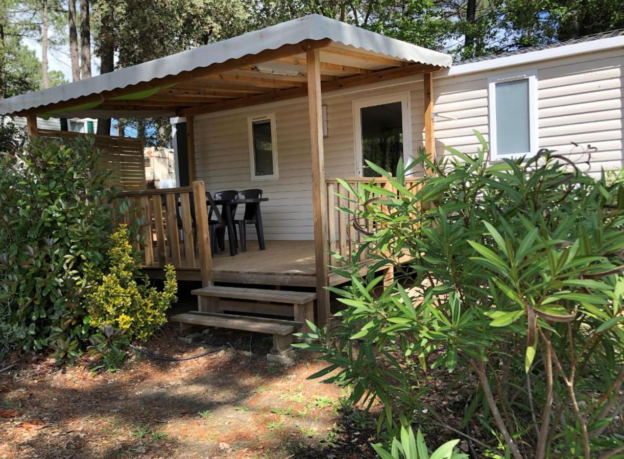 Camping La Simioune En Provence โบลแลน ภายนอก รูปภาพ