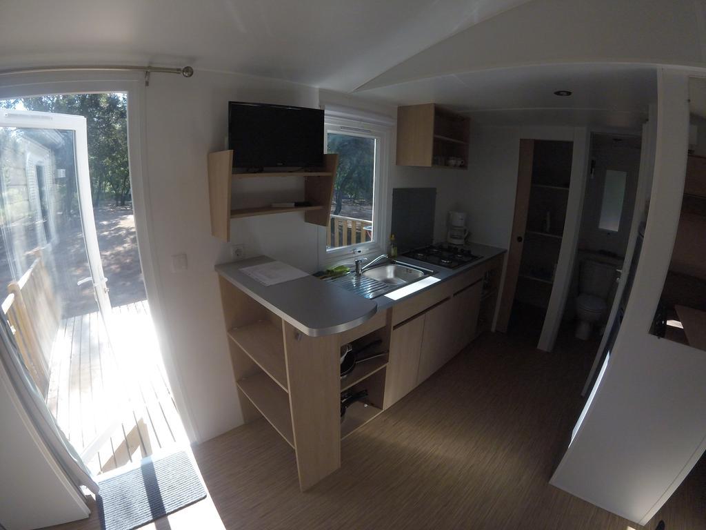 Camping La Simioune En Provence โบลแลน ภายนอก รูปภาพ
