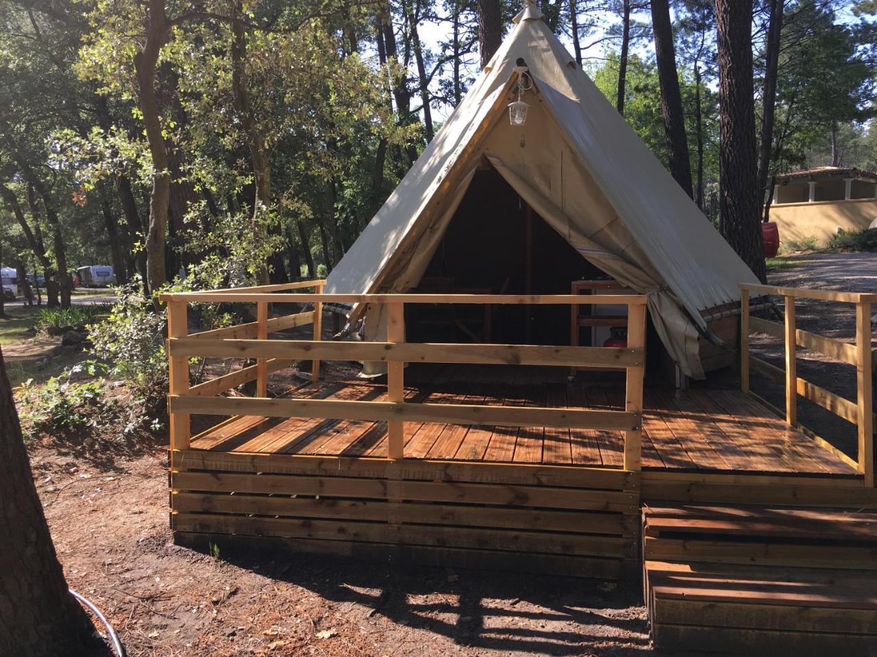 Camping La Simioune En Provence โบลแลน ภายนอก รูปภาพ